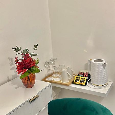 The Green Luxe En-Suite In Stratford Λονδίνο Εξωτερικό φωτογραφία