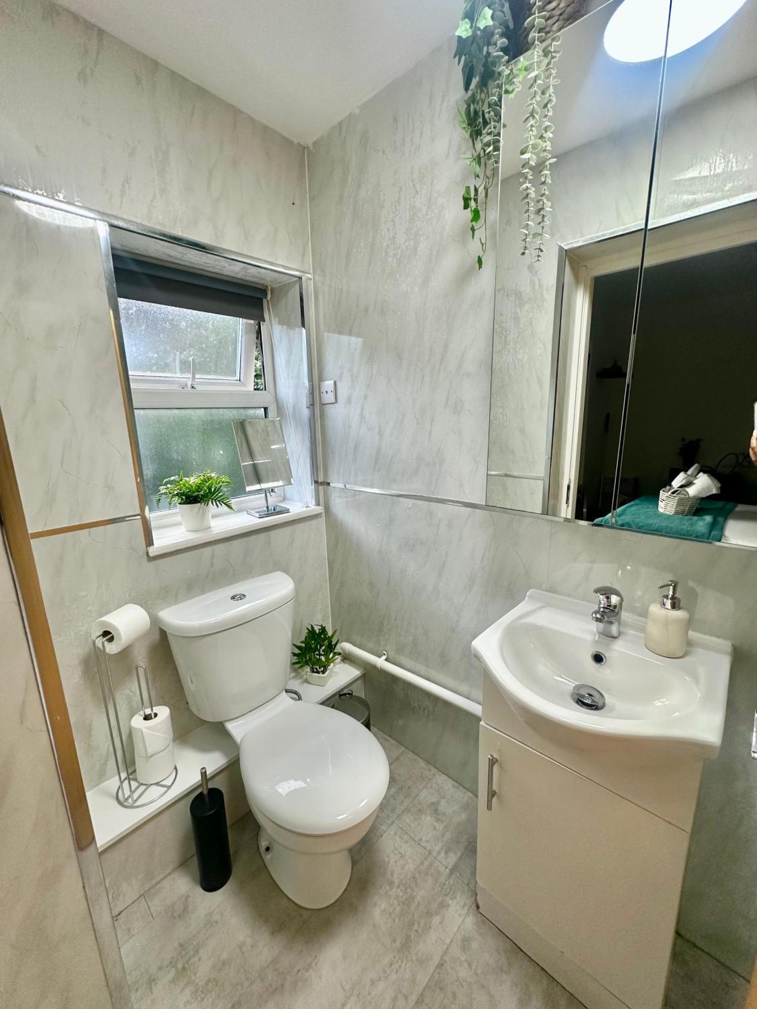 The Green Luxe En-Suite In Stratford Λονδίνο Εξωτερικό φωτογραφία